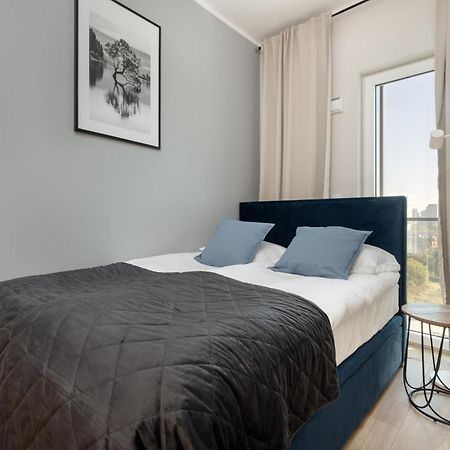 Business Center Apartments Warsaw Wola By Noclegi Renters Exterior photo