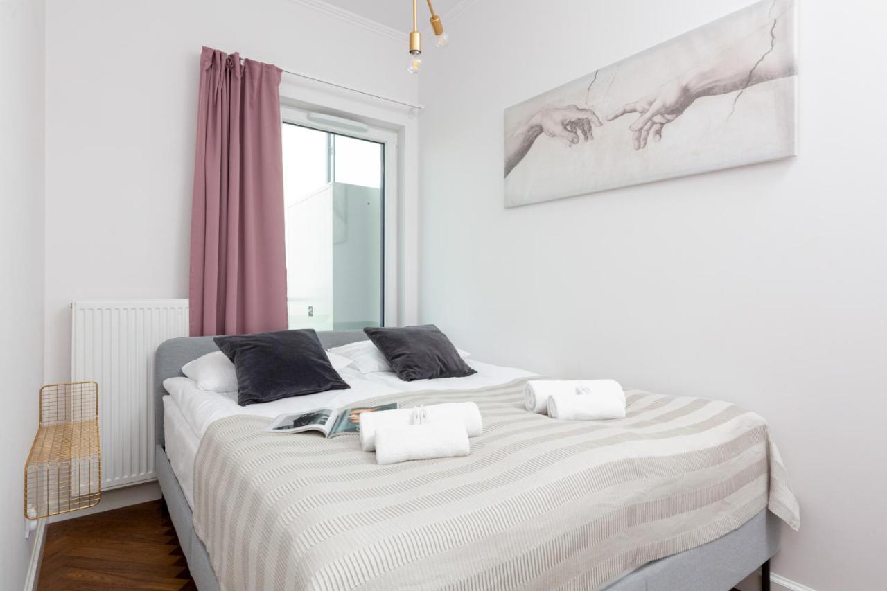 Business Center Apartments Warsaw Wola By Noclegi Renters Exterior photo
