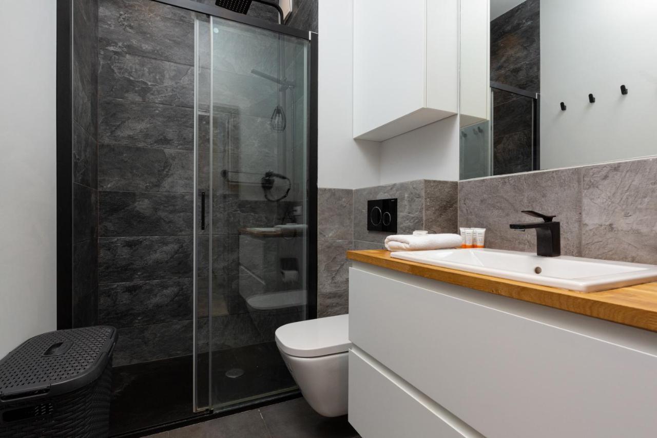 Business Center Apartments Warsaw Wola By Noclegi Renters Exterior photo